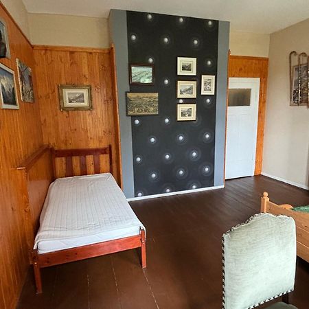 Dom Pod Orlimi Skalami - Blisko Zamku Czocha Apartment เลชนา ภายนอก รูปภาพ