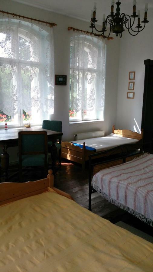 Dom Pod Orlimi Skalami - Blisko Zamku Czocha Apartment เลชนา ภายนอก รูปภาพ